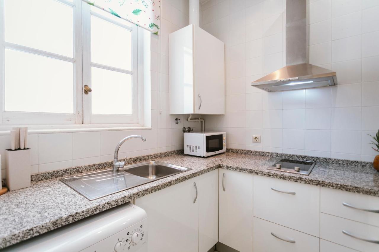 Bright And Cozy-1Bd 1Bth & 2Bd 1Bth- La Giralda Apartment Sevilla Bagian luar foto